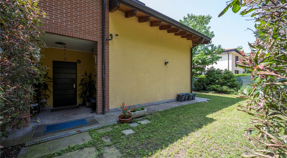 Photo 30